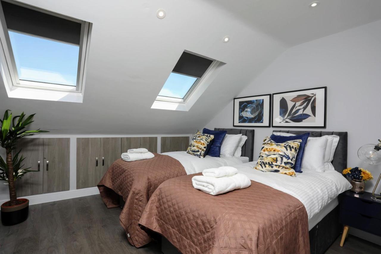 Aisiki Apartments At Stanhope Road, North Finchley, Airconditioned Multiple 2 Or 3-Bedroom, Pet-Friendly Duplex Flats, King Or Twin Beds, Airconditioned & Free Wi-Fi מראה חיצוני תמונה