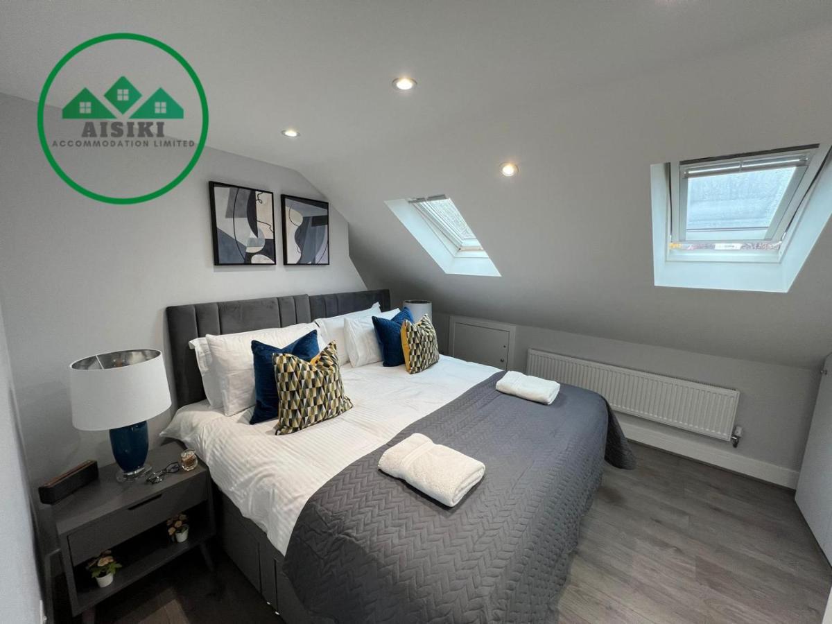 Aisiki Apartments At Stanhope Road, North Finchley, Airconditioned Multiple 2 Or 3-Bedroom, Pet-Friendly Duplex Flats, King Or Twin Beds, Airconditioned & Free Wi-Fi מראה חיצוני תמונה