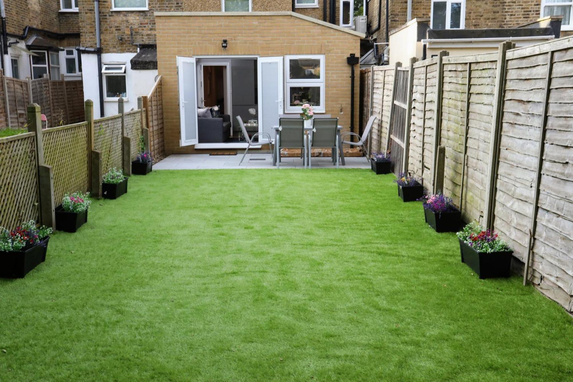 Aisiki Apartments At Stanhope Road, North Finchley, Airconditioned Multiple 2 Or 3-Bedroom, Pet-Friendly Duplex Flats, King Or Twin Beds, Airconditioned & Free Wi-Fi מראה חיצוני תמונה
